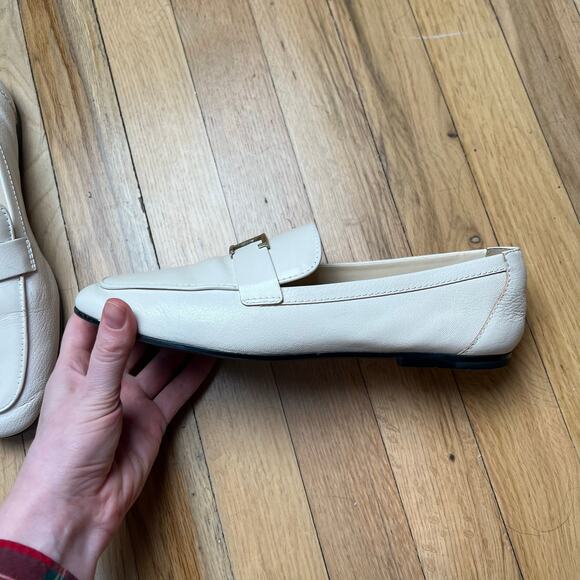 Tod's T Women's 38 1/2 US 8.5 Timeless Leather Loafters White With Gold Hardwear - Picture 12 of 16